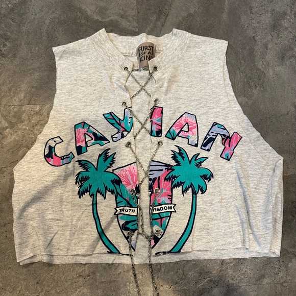 LF Furst of a Kind OS Crop Chain Detail (One of a Kind) - Picture 2 of 4